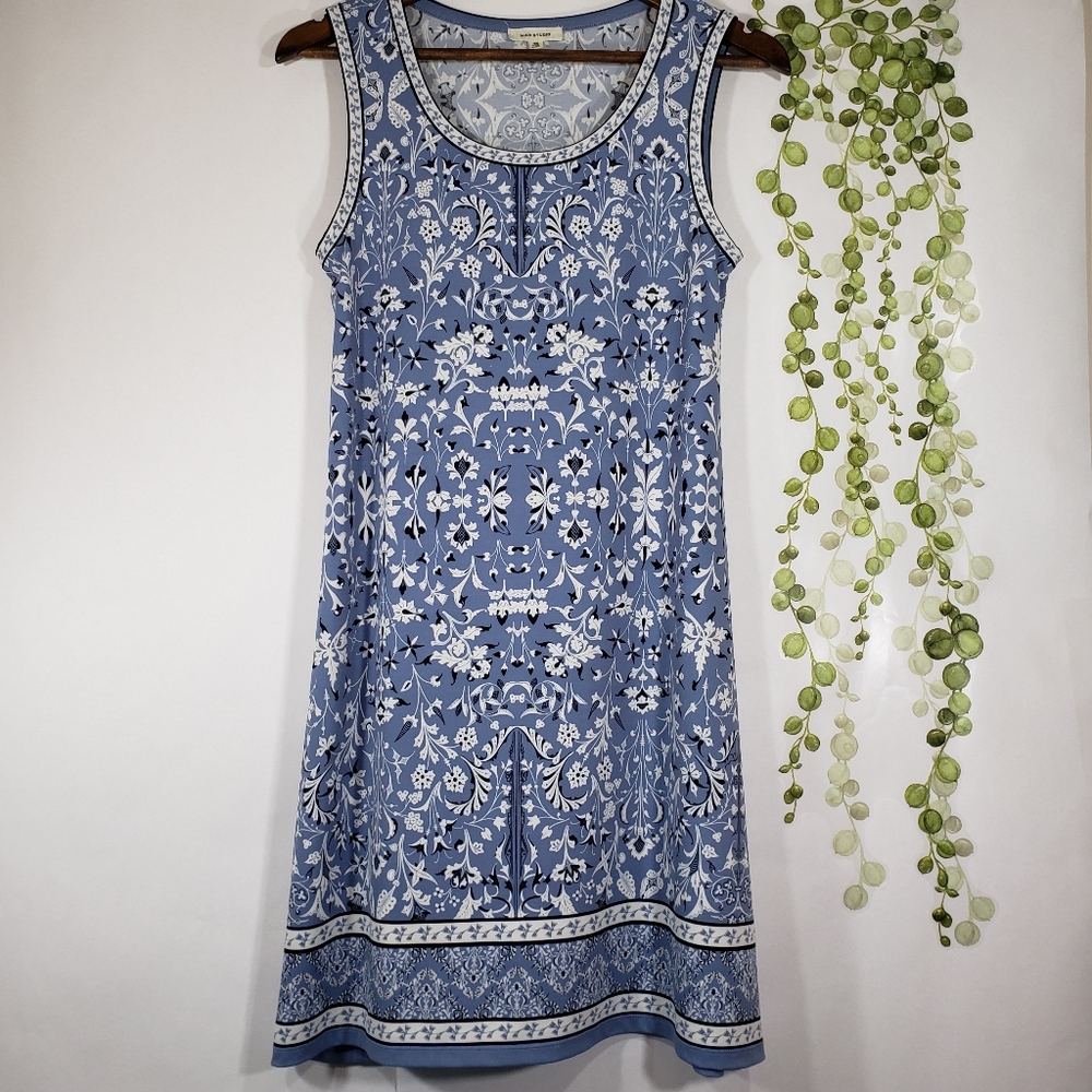🌟Closet Closing🌟 Blue & White Print Dress